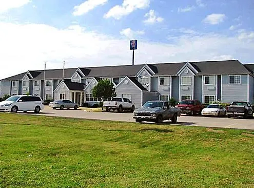 Motel 6-Mcalester, OK