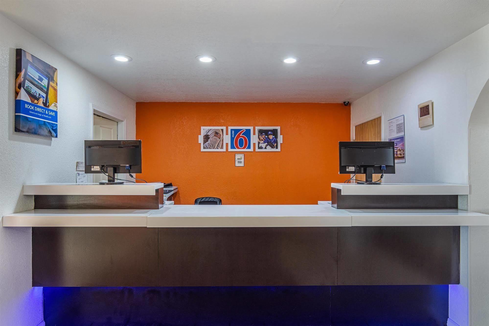 6-mcalester, Ok Hotel 2*