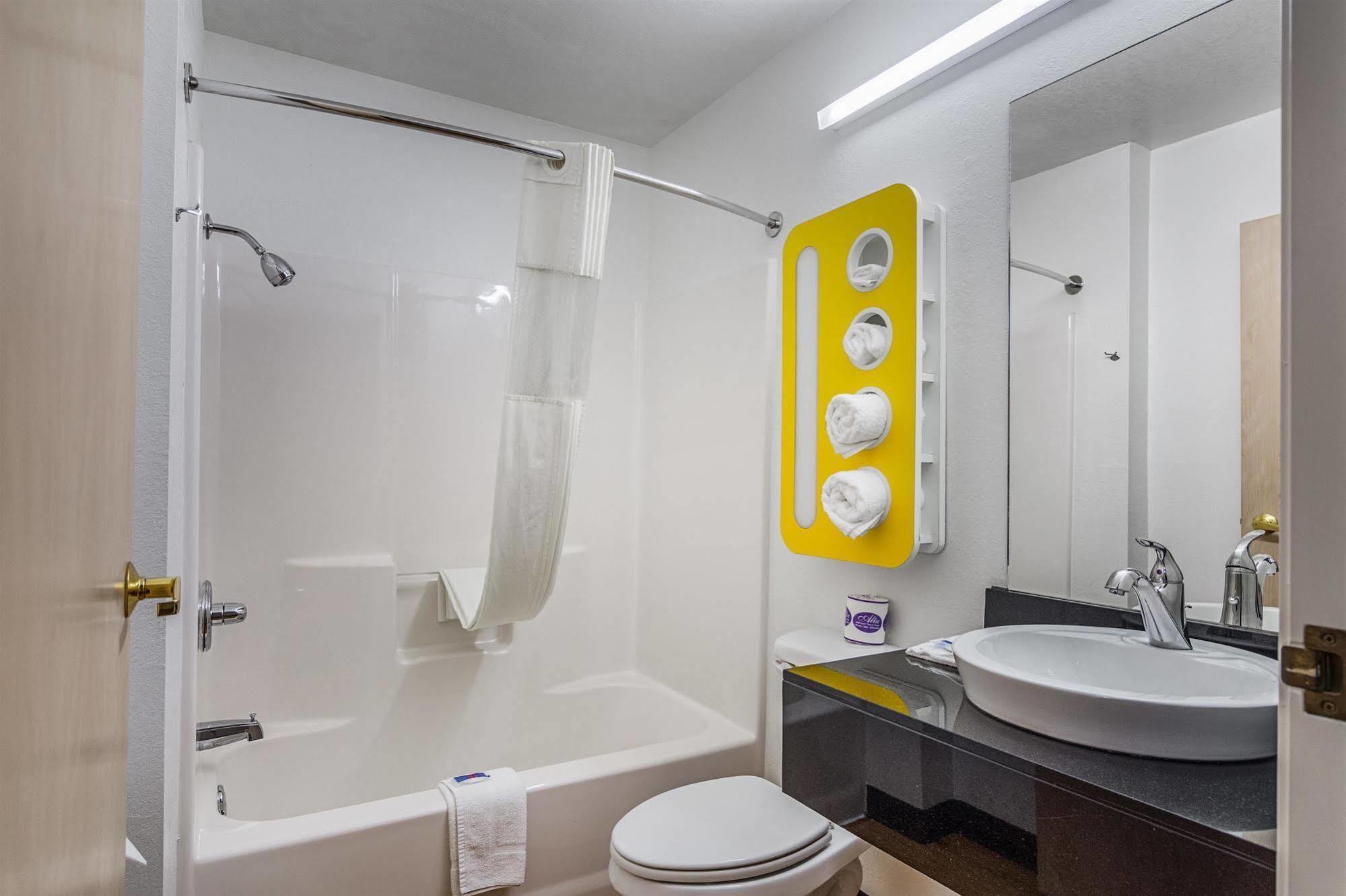 6-mcalester, Ok Hotel 2*